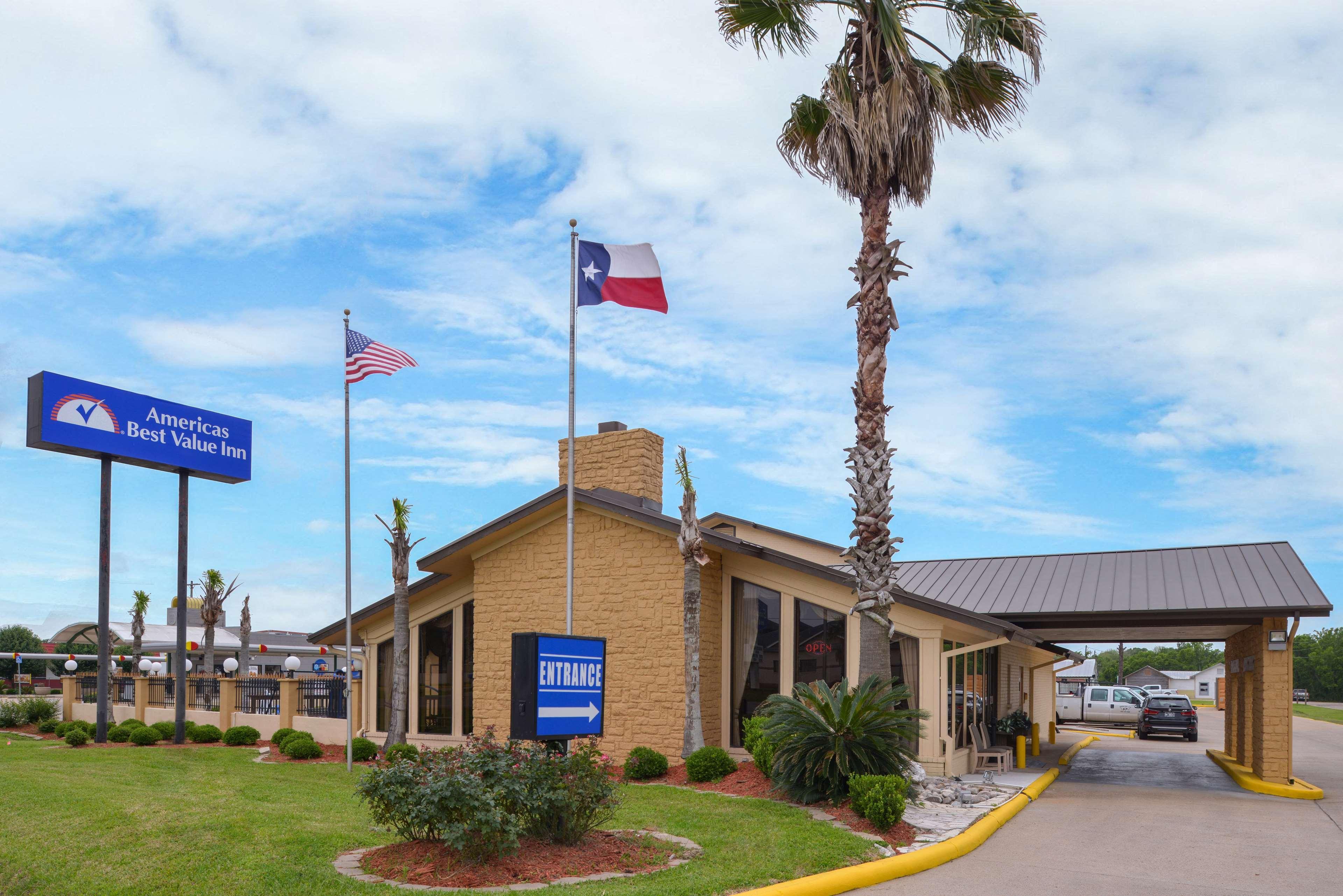 Americas Best Value Inn West Columbia Buitenkant foto