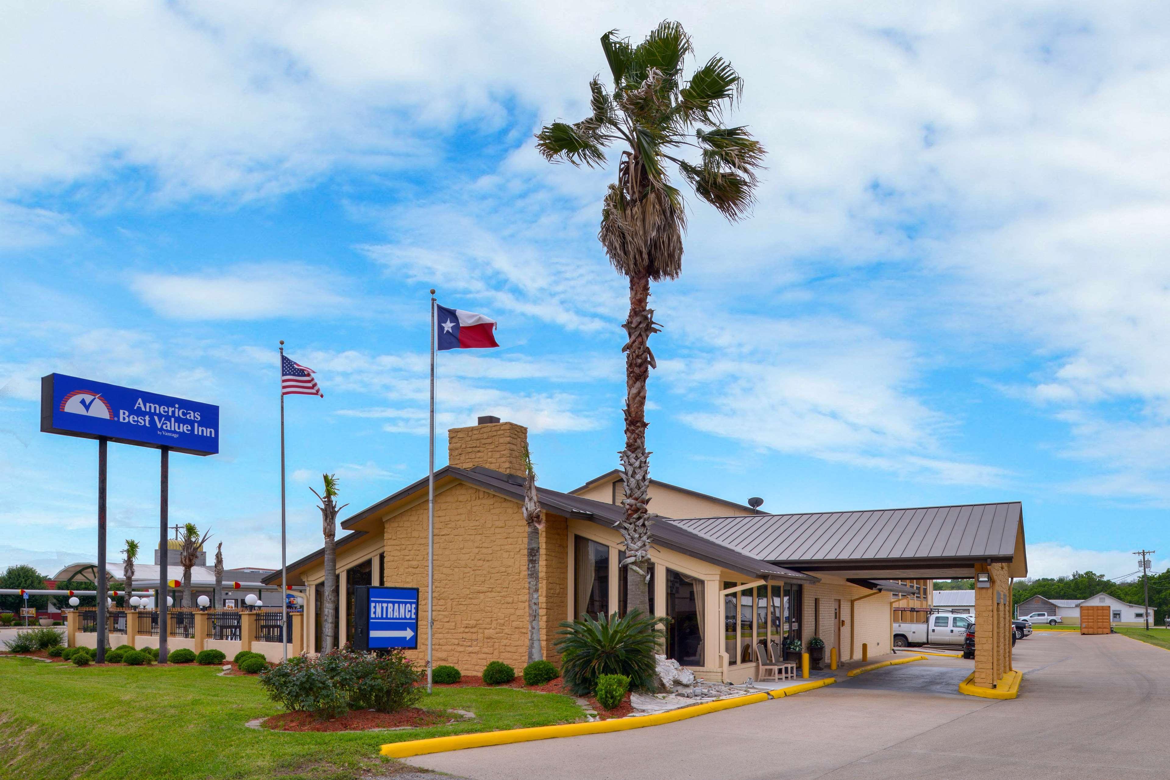 Americas Best Value Inn West Columbia Buitenkant foto